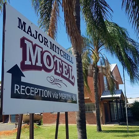 The Major Mitchell Motel Bourke Buitenkant foto