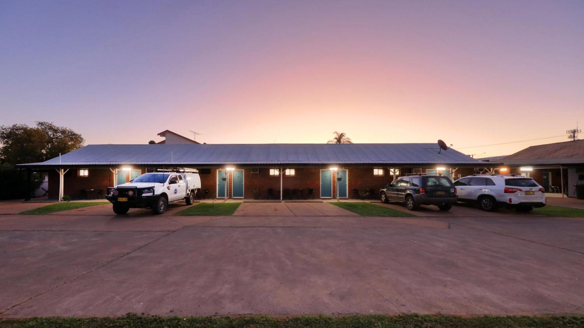 The Major Mitchell Motel Bourke Buitenkant foto