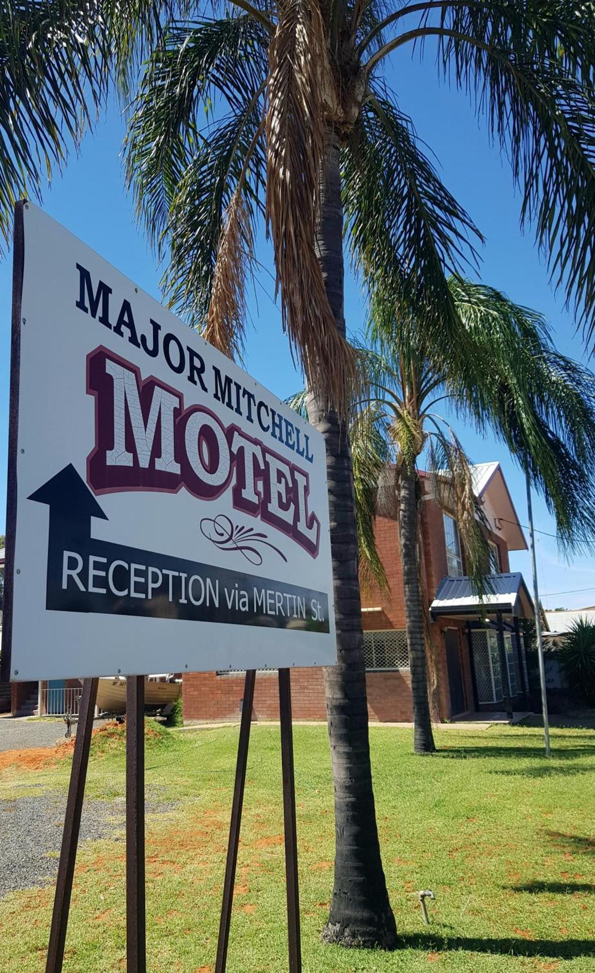 The Major Mitchell Motel Bourke Buitenkant foto